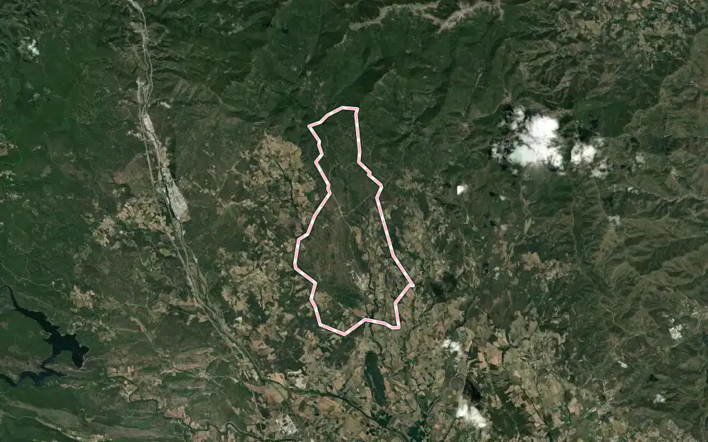 Vista satélite de Sant Climent Sescebes con su contorno administrativo