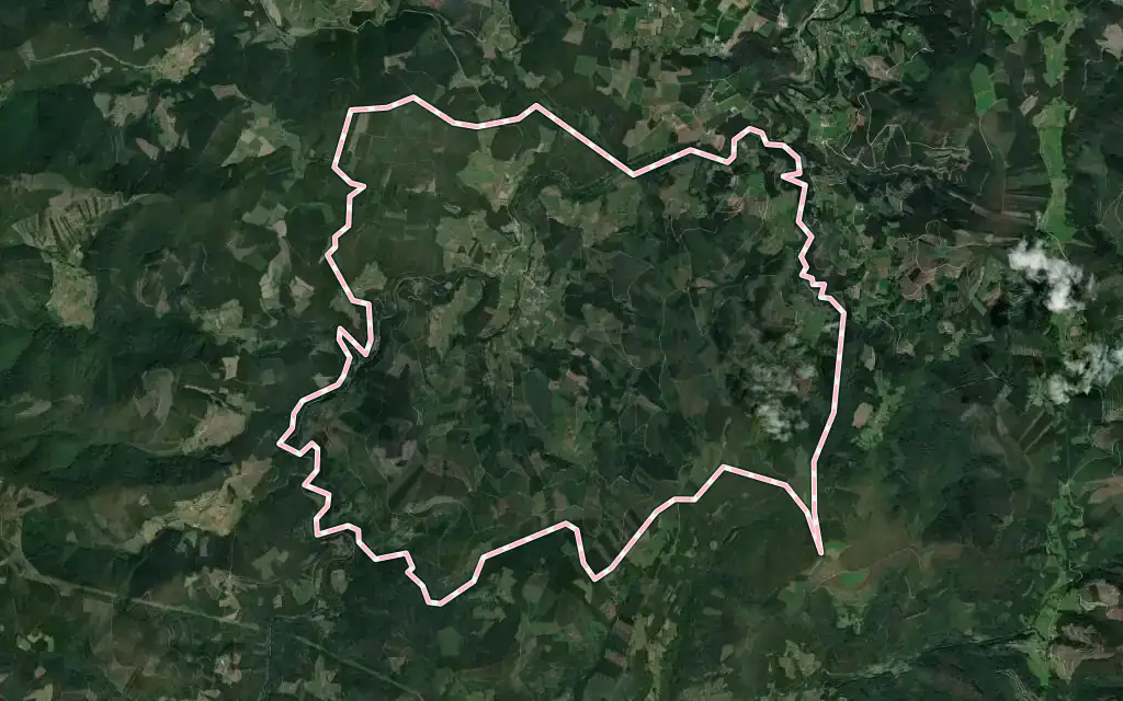 Vista satélite de San Tirso de Abres con su contorno administrativo