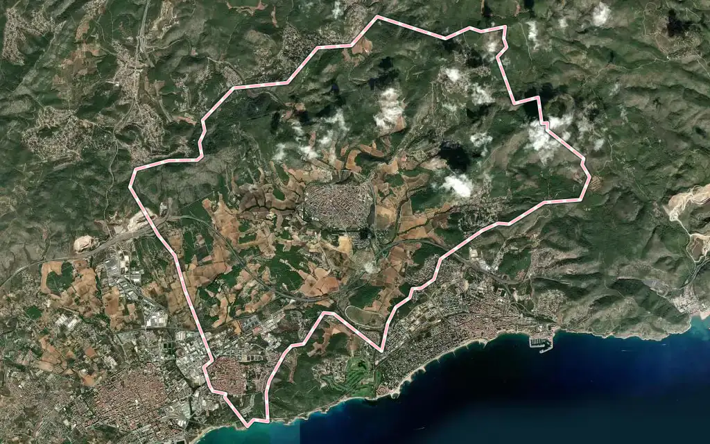 Vista satélite de Sant Pere de Ribes con su contorno administrativo
