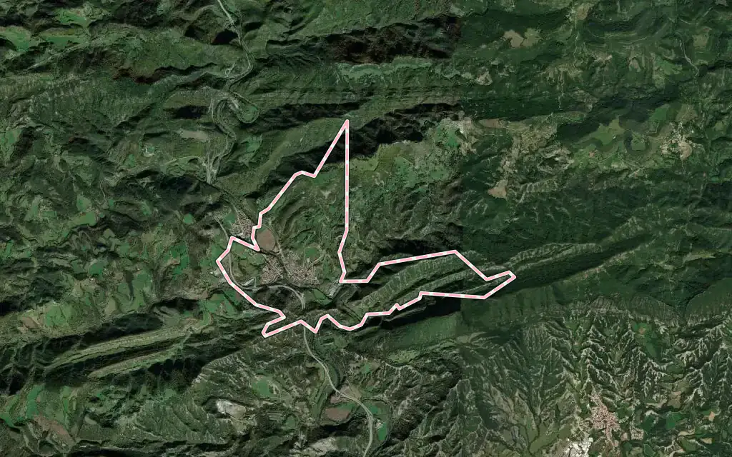 Vista satélite de Sant Quirze de Besora con su contorno administrativo