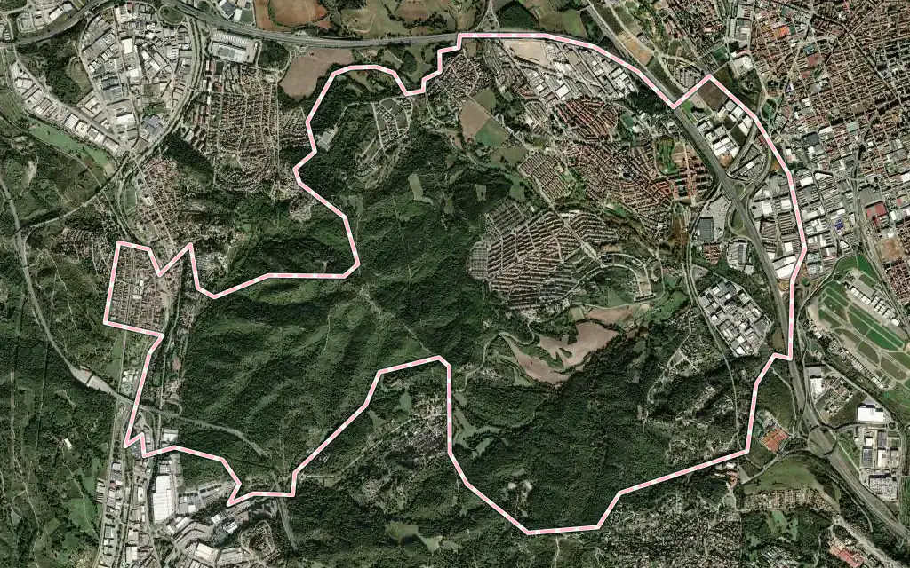 Vista satélite de Sant Quirze del Vallès con su contorno administrativo