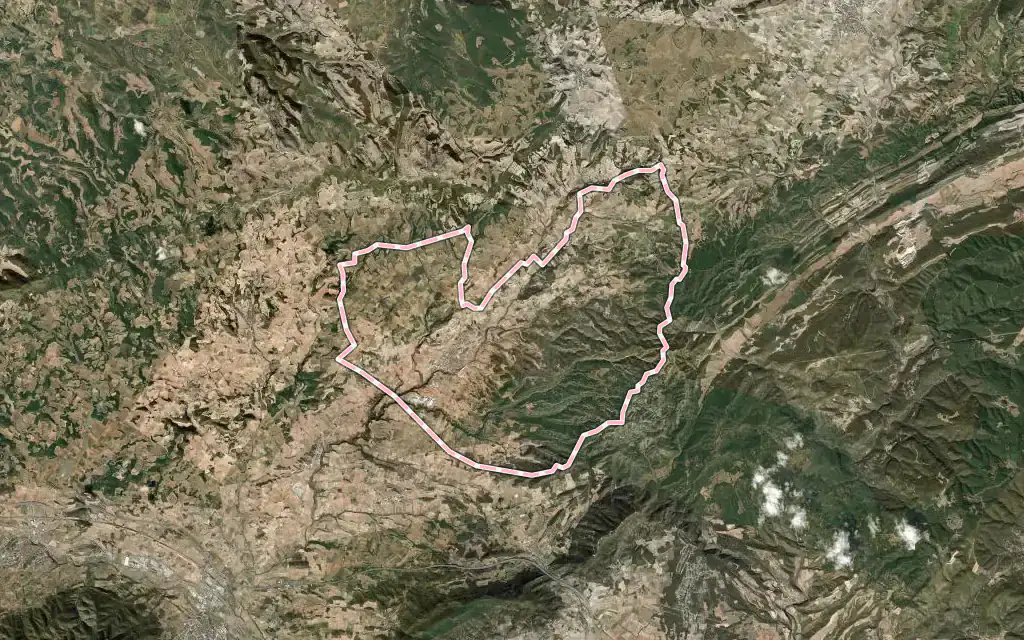 Vista satélite de Sarral con su contorno administrativo
