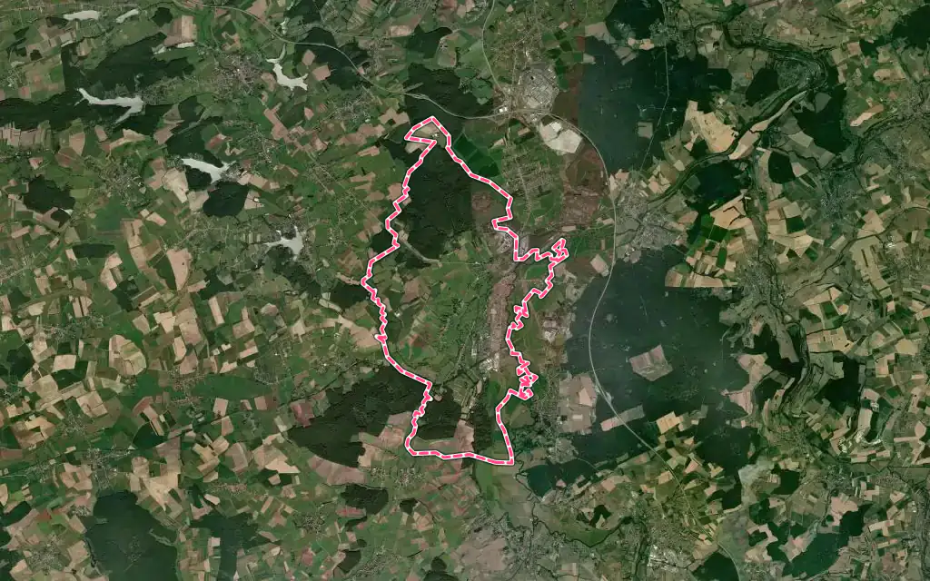 Vue satellite de Sarralbe avec ses contours administratifs