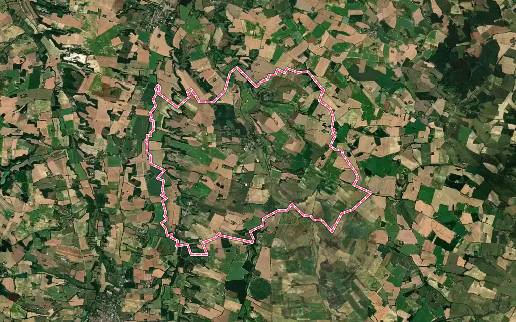 Vue satellite de Sarrant avec ses contours administratifs