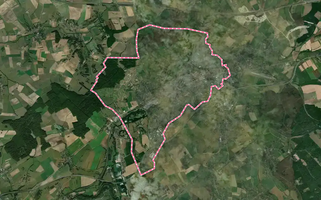 Vue satellite de Sarrebourg avec ses contours administratifs