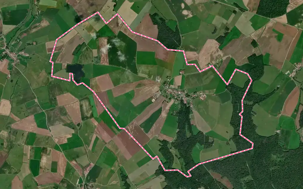 Vue satellite de Saulxures avec ses contours administratifs