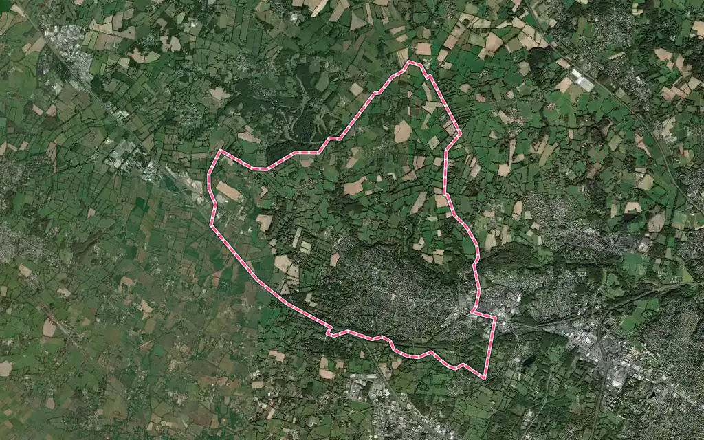 Vue satellite de Sautron avec ses contours administratifs