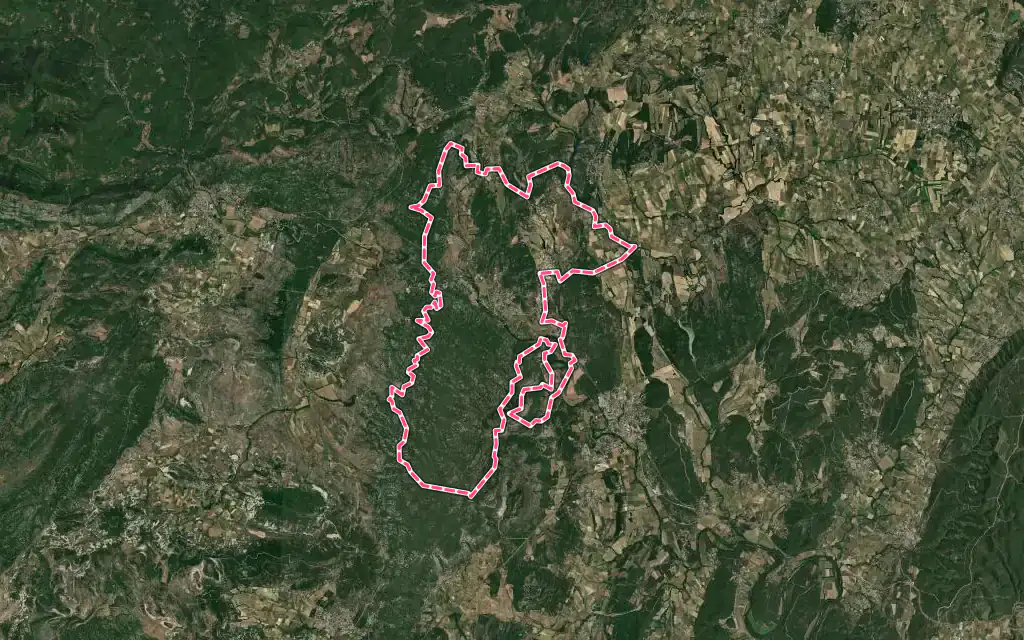 Vue satellite de Sauve avec ses contours administratifs