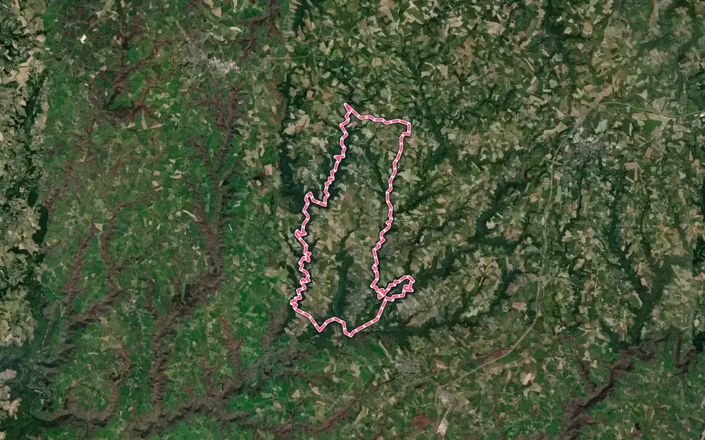 Vue satellite de Sauveterre-de-Rouergue avec ses contours administratifs