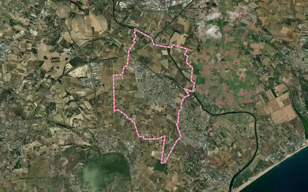 Vue satellite de Sauvian avec ses contours administratifs