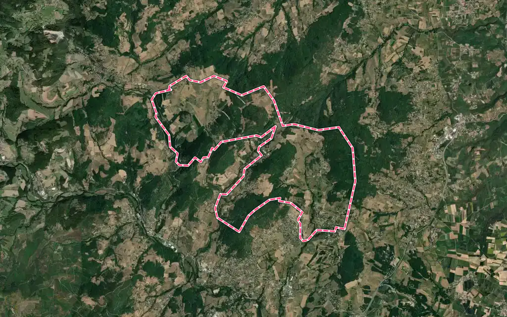 Vue satellite de Savas avec ses contours administratifs