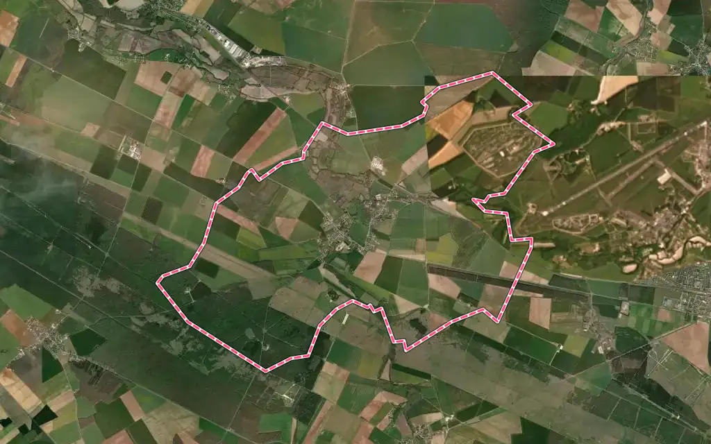 Vue satellite de Savigny-en-Septaine avec ses contours administratifs