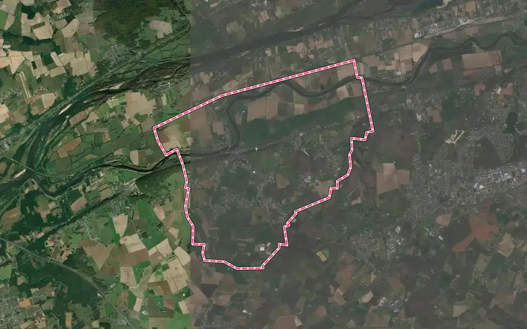 Vue satellite de Savonnières avec ses contours administratifs