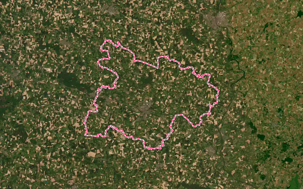 Vue satellite de Segré-en-Anjou Bleu avec ses contours administratifs