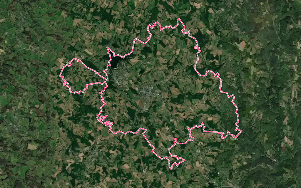 Vue satellite de Seilhac avec ses contours administratifs