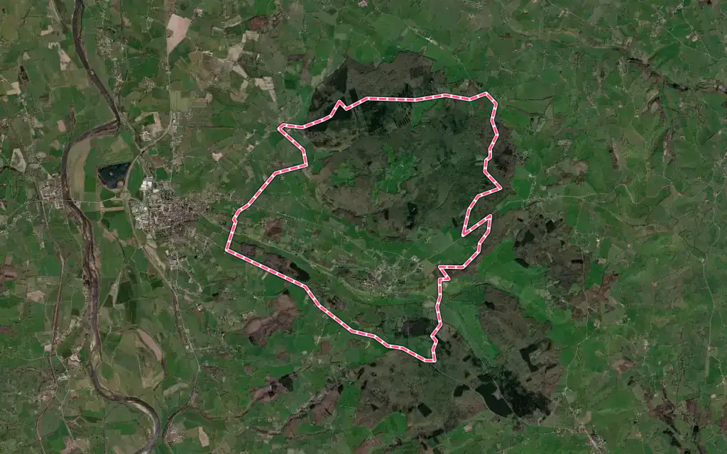 Vue satellite de Semur-en-Brionnais avec ses contours administratifs