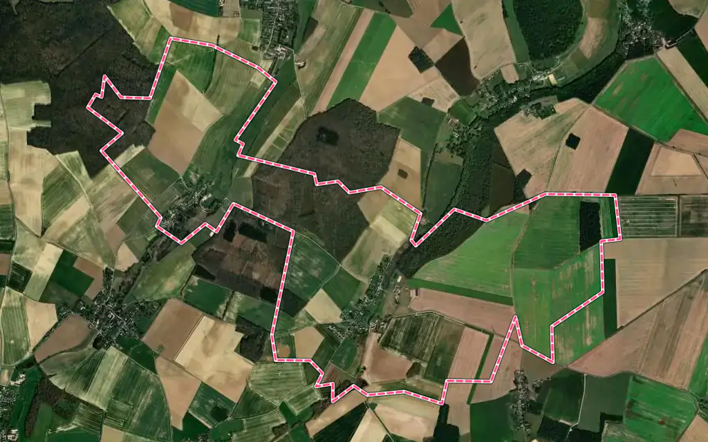 Vue satellite de Senots avec ses contours administratifs