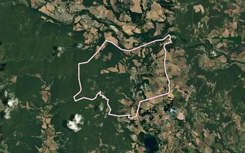 Vista satélite de Serinyà con su contorno administrativo