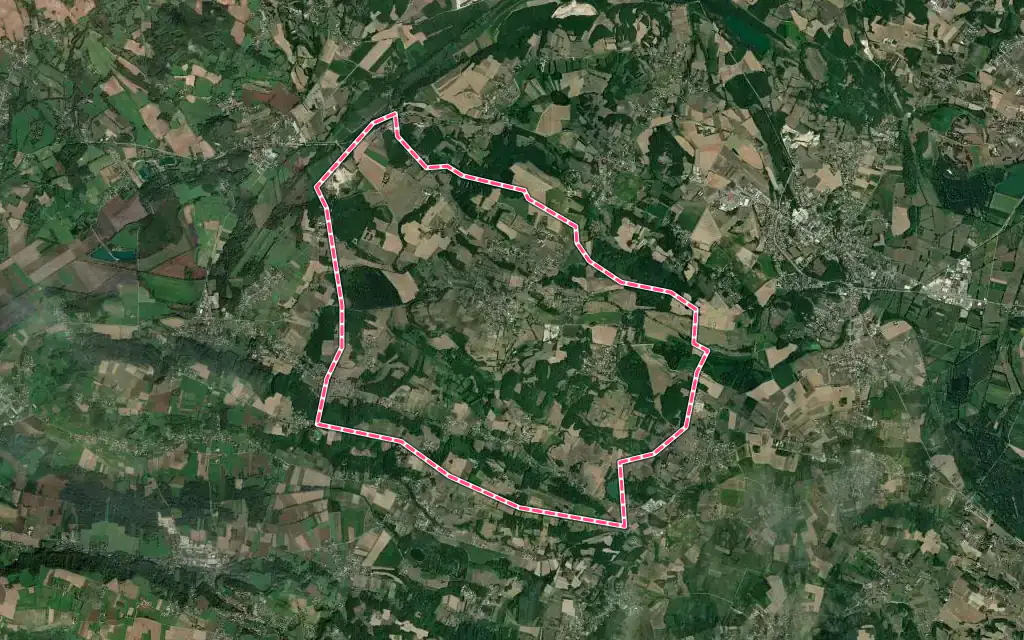 Vue satellite de Sermérieu avec ses contours administratifs