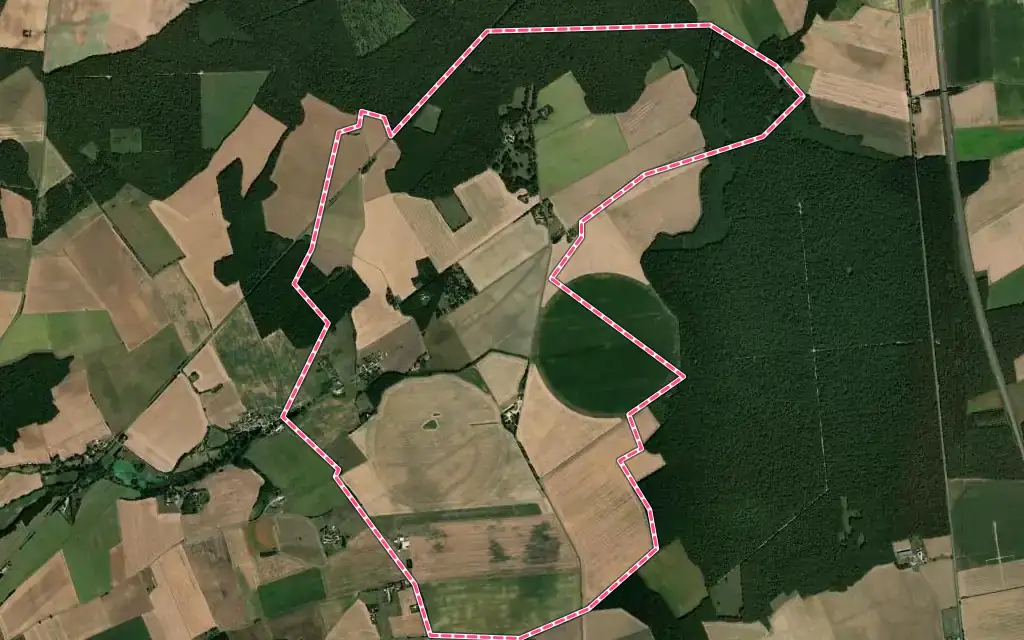 Vue satellite de Serruelles avec ses contours administratifs