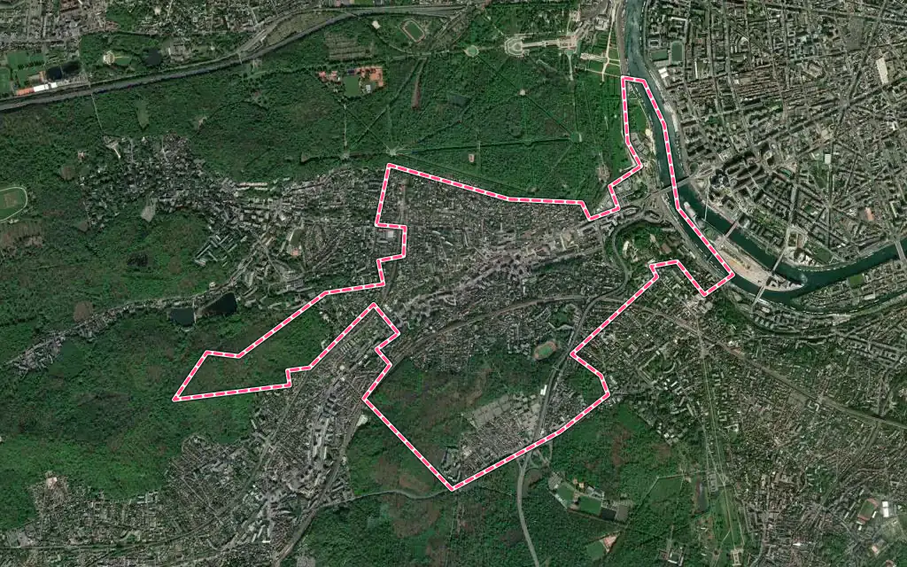Vue satellite de Sèvres avec ses contours administratifs