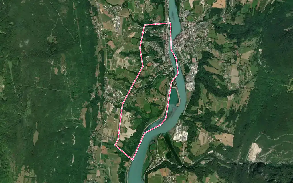 Vue satellite de Seyssel avec ses contours administratifs
