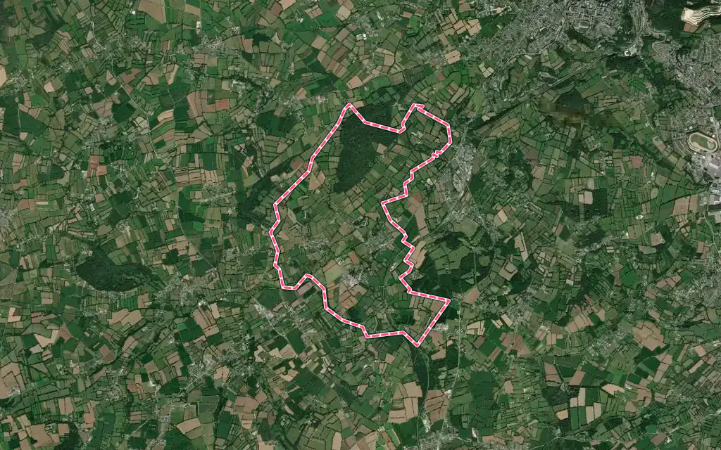Vue satellite de Sideville avec ses contours administratifs