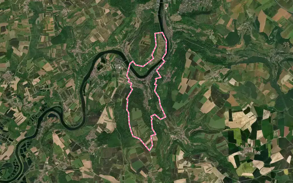 Vue satellite de Sierck-les-Bains avec ses contours administratifs