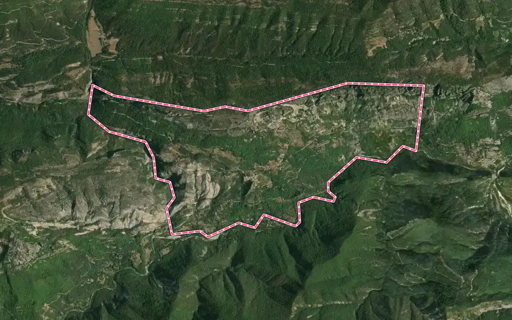 Vue satellite de Sigale avec ses contours administratifs