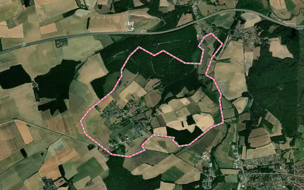 Vue satellite de Silly-sur-Nied avec ses contours administratifs