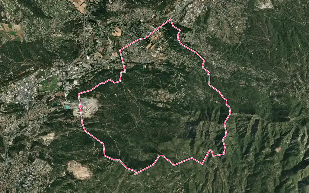 Vue satellite de Simiane-Collongue avec ses contours administratifs