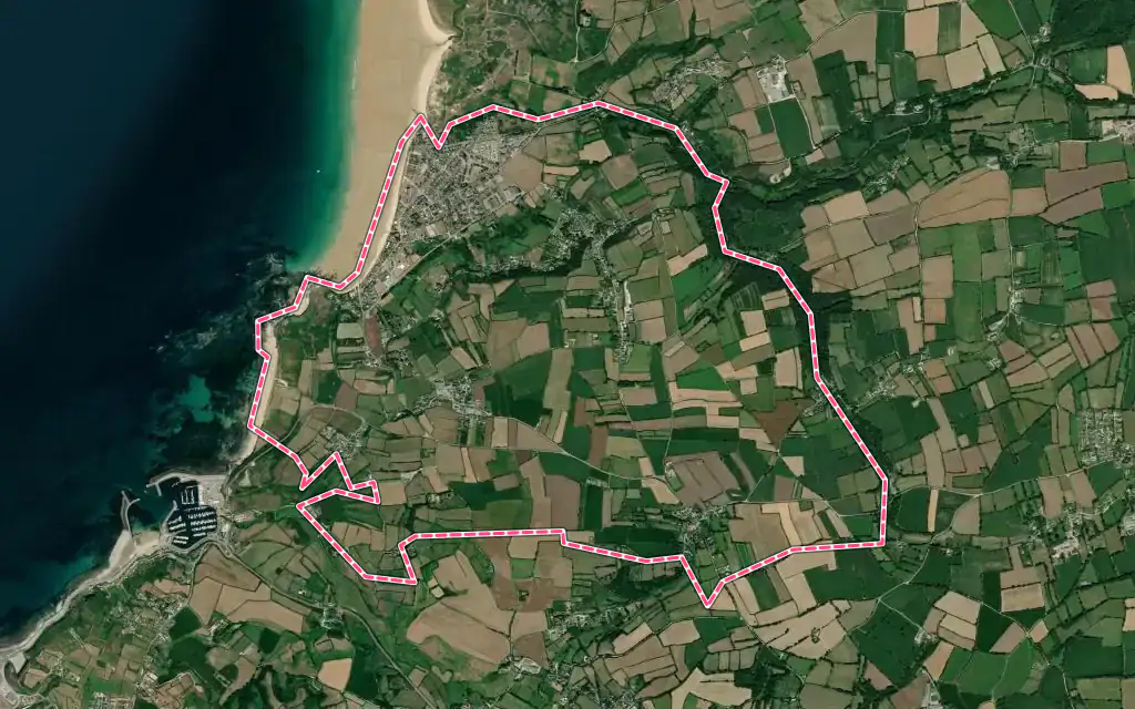 Vue satellite de Siouville-Hague avec ses contours administratifs