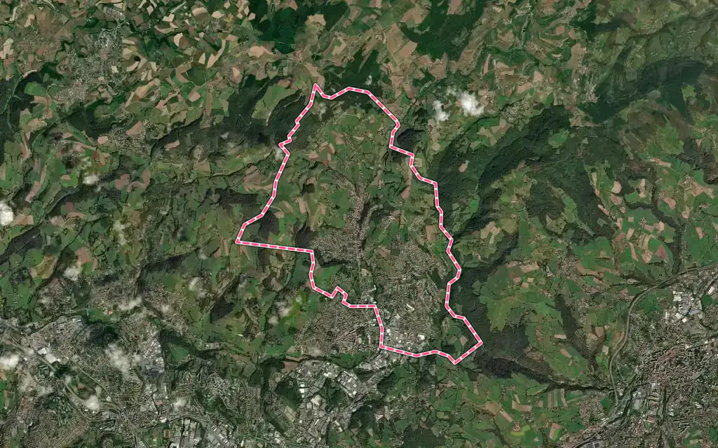 Vue satellite de Sorbiers avec ses contours administratifs
