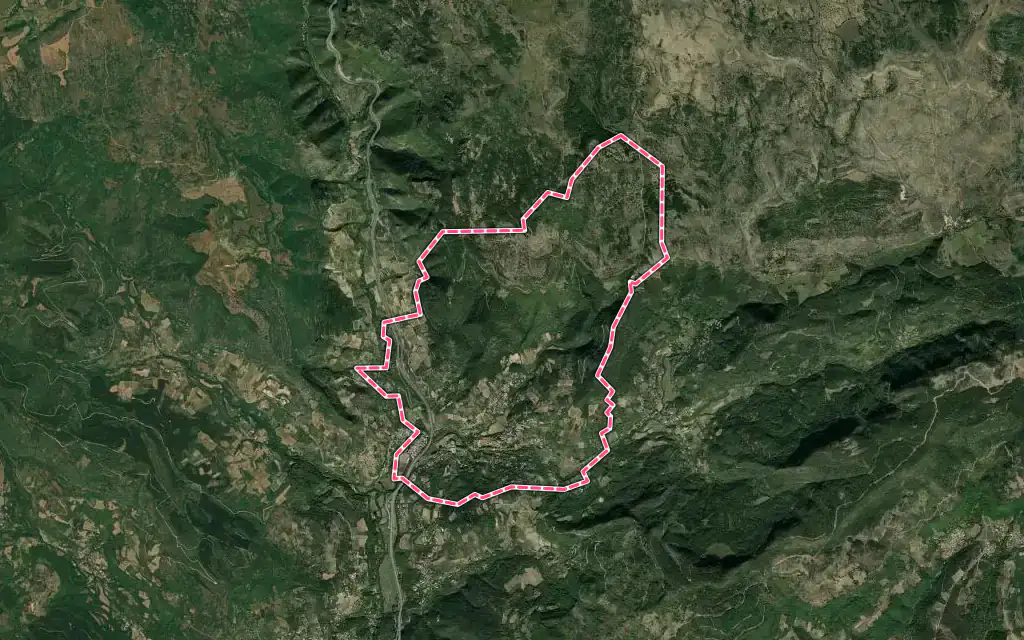 Vue satellite de Soubès avec ses contours administratifs
