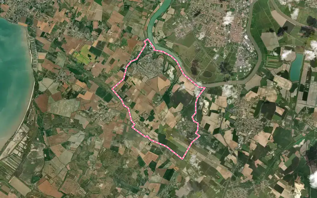 Vue satellite de Soubise avec ses contours administratifs