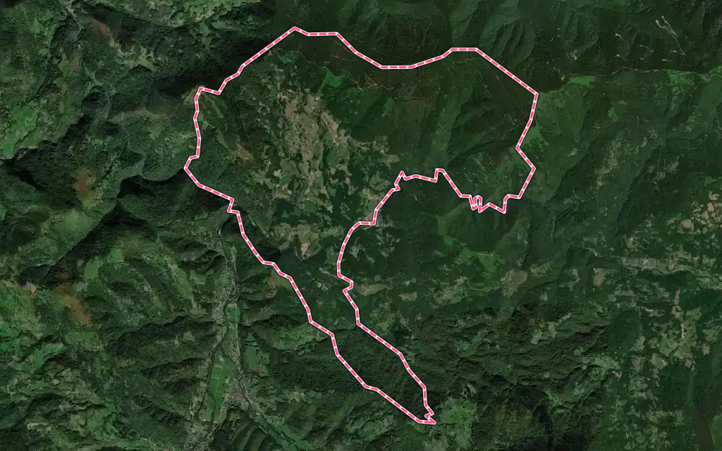 Vue satellite de Soulan avec ses contours administratifs