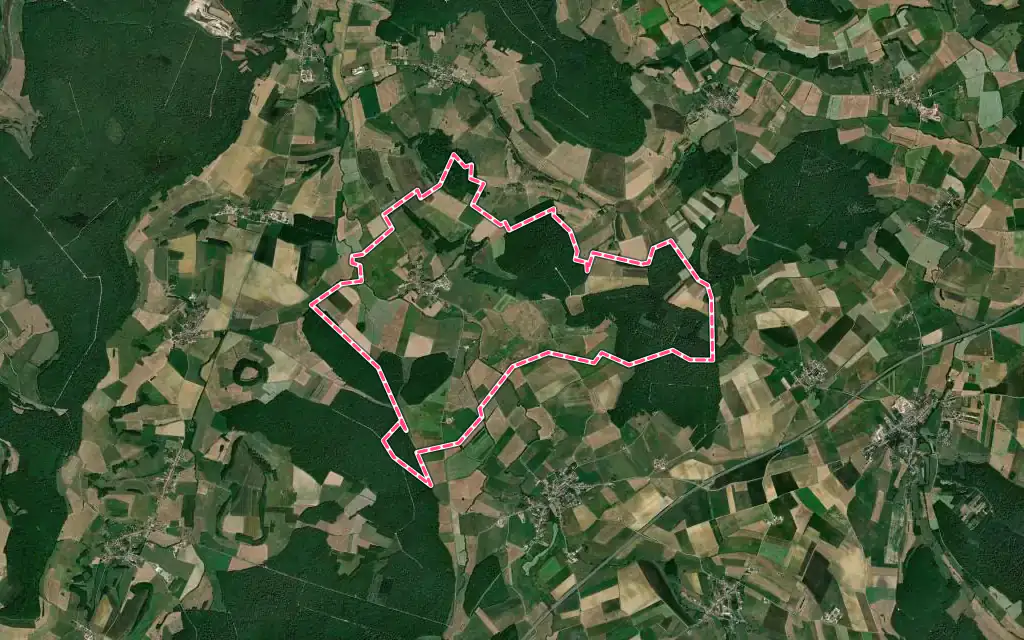 Vue satellite de Soulaucourt-sur-Mouzon avec ses contours administratifs