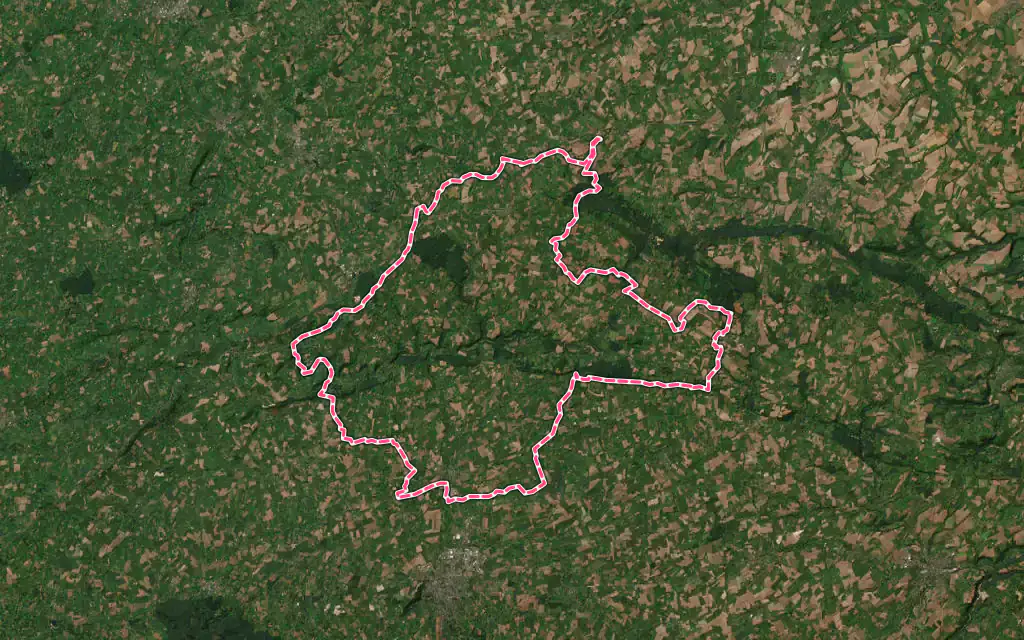 Vue satellite de Souleuvre en Bocage avec ses contours administratifs