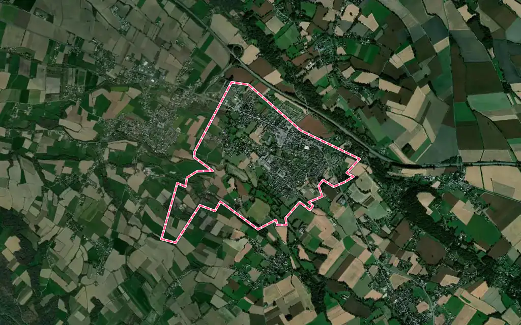 Vue satellite de Soumoulou avec ses contours administratifs
