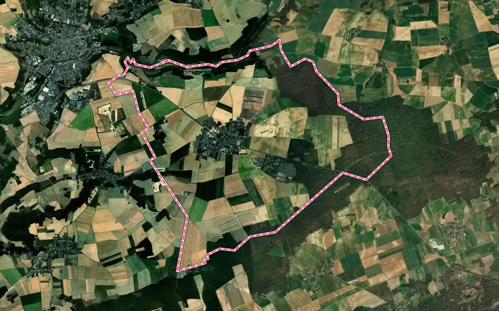 Vue satellite de Sourdun avec ses contours administratifs