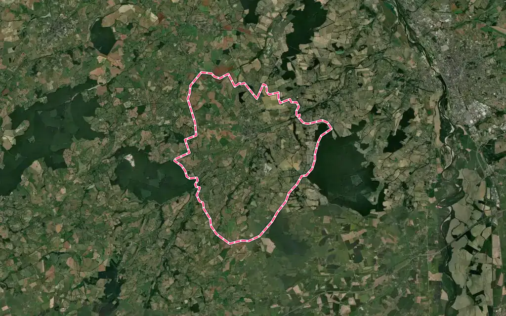 Vue satellite de Souvigny avec ses contours administratifs