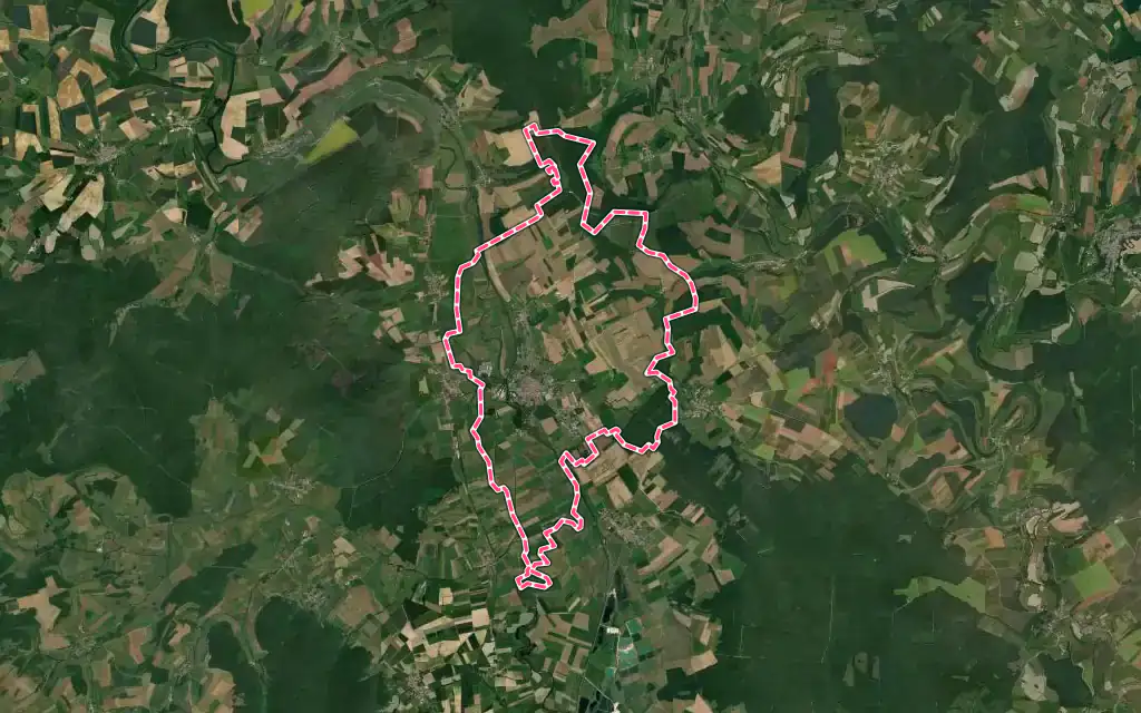 Vue satellite de Stenay avec ses contours administratifs