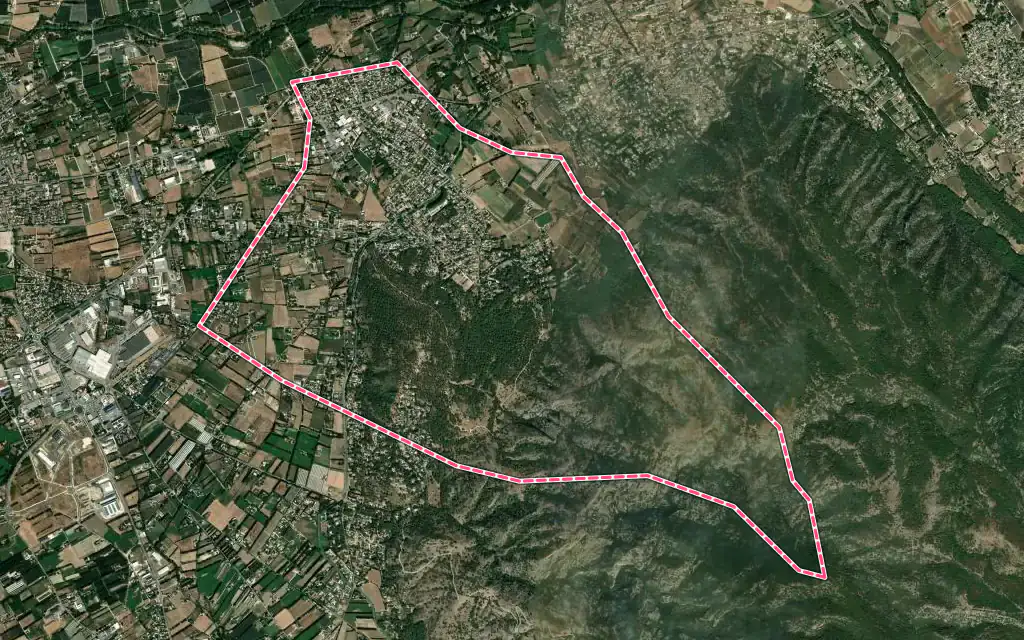 Vue satellite de Taillades avec ses contours administratifs