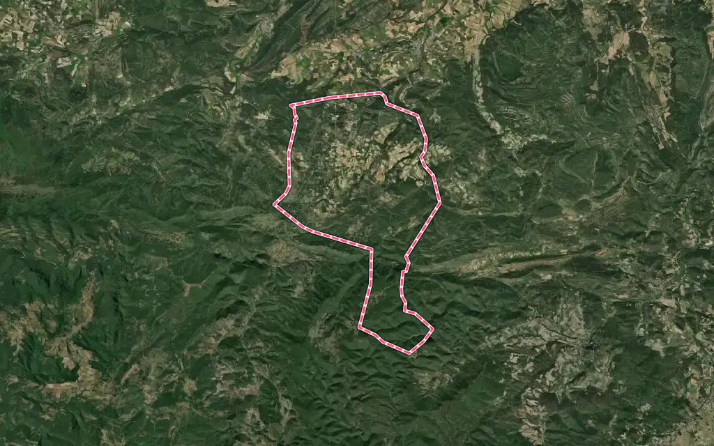 Vue satellite de Talairan avec ses contours administratifs