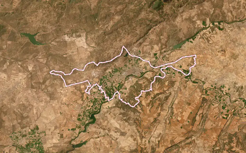 Vista satélite de Talavera de la Reina con su contorno administrativo