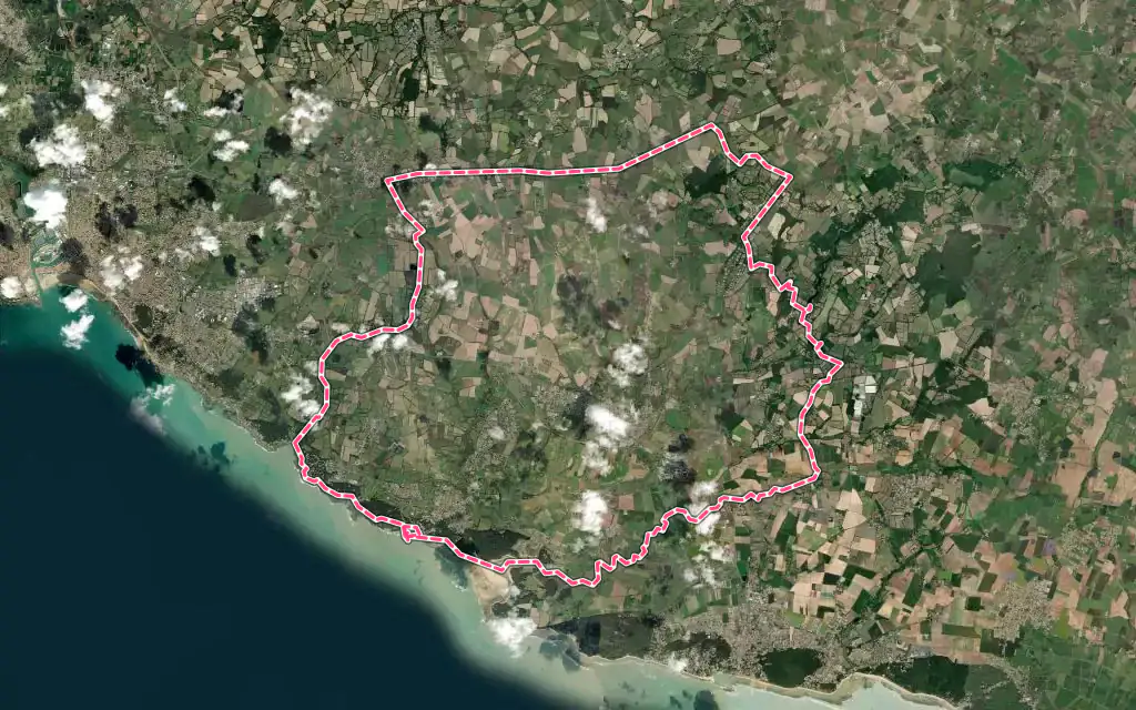 Vue satellite de Talmont-Saint-Hilaire avec ses contours administratifs
