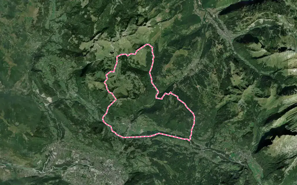 Vue satellite de Taninges avec ses contours administratifs