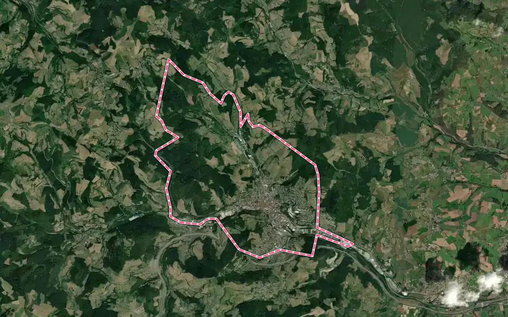 Vue satellite de Tarare avec ses contours administratifs