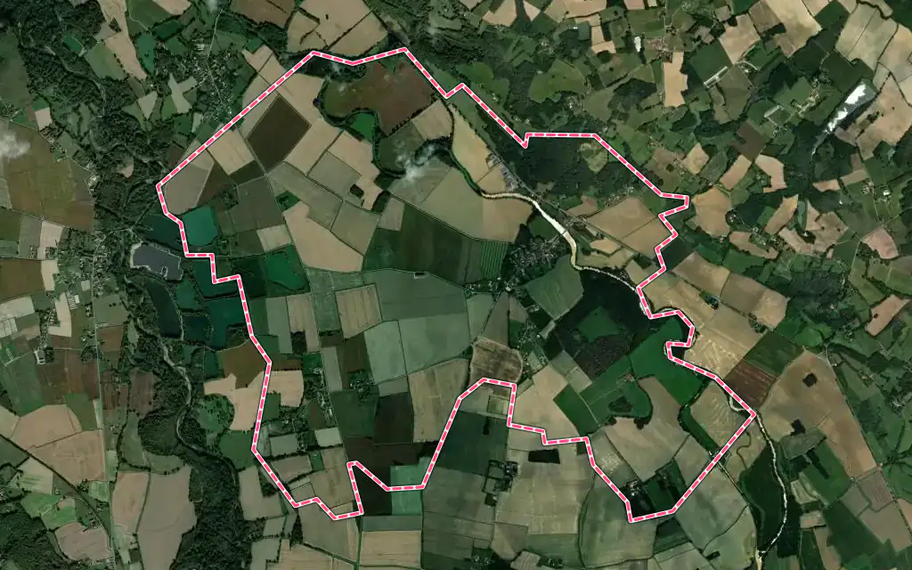 Vue satellite de Tasque avec ses contours administratifs