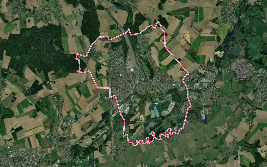 Vue satellite de Tergnier avec ses contours administratifs